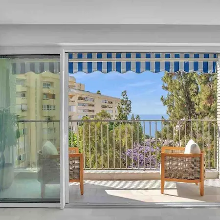 Polo 5e Jacaranda Marbella